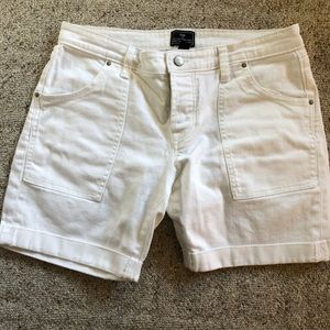 Women’s Gap Outlet White Denim Shorts